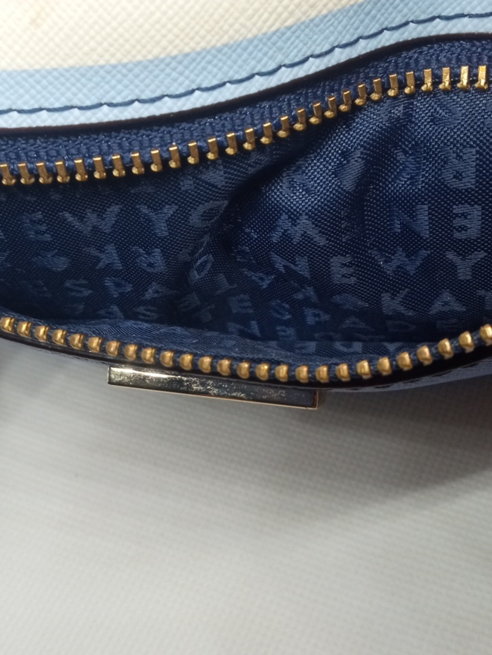 KATE SPADE WRISTLET - Picture 7 of 9